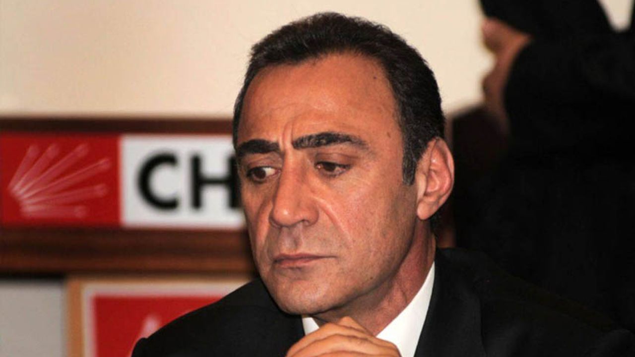 Foto - Ünlü oyuncu CHP genel başkanlığına aday oldu! Herkes şaşkın