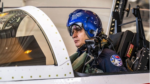 Foto - Ünlü pilot, Almanya'nın bile istediği Hürjet ile ilgili bomba gelişmeyi 'Nazar değmesin' diyerek duyurdu