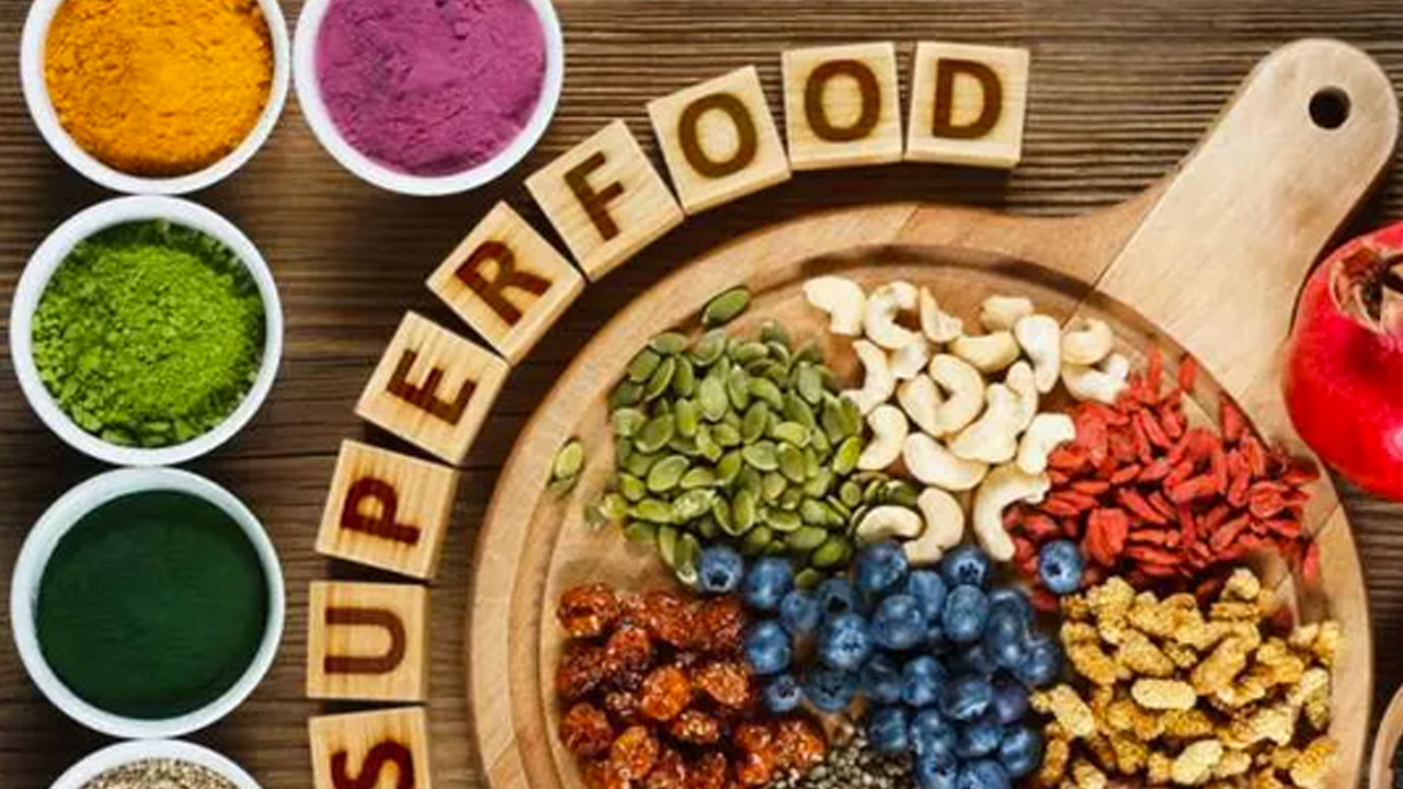 Foto - Ünlü Prof. Dr. Osman Müftüoğlu değerlendirdi: Süper besinler gerçekten şifa deposu mu? İşte o besinler…