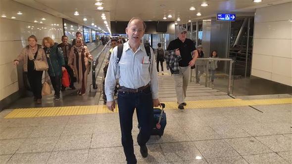 Foto - Ünlü profesörden Atatürk Havalimanı'nda şaşırtan hareket