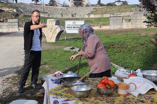 Foto - Ünlü şef antik kentte pilav yaptı! 