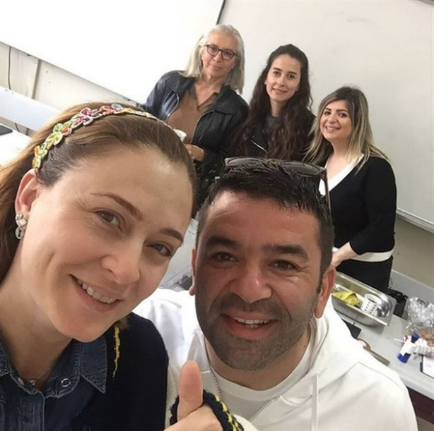 Foto - Ünlü simalar sandık başında