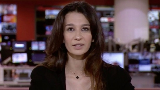 Foto - Ünlü sunucu canlı yayında hayatının şokunu yaşadı! Önce telefonu çaldı sonra...