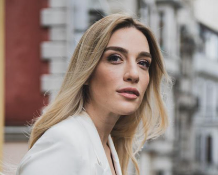 Foto - Ünlü sunucu Cansu Canan Özgen'e büyük şok! Komşuları ihbar etti