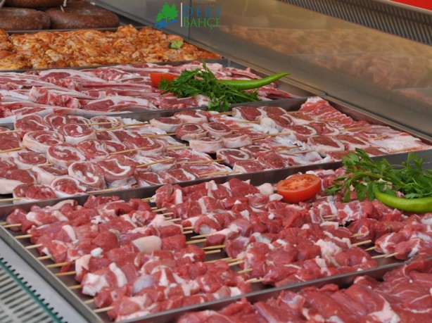 Ünlü süpermarketten Müslümanlara büyük terbiyesizlik! Et reyonunda alçak bir uygulama başlattılar