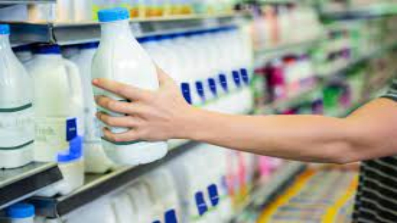 Foto - Ünlü süt markası raflardan acilen toplatılıyor! Yetkililer "Kesinlikle tüketmeyin" uyarısı yaptı