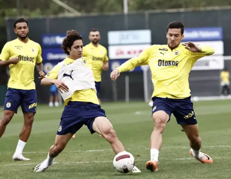 Foto - Ünlü takımın Ocak'ta göreceği futbolcuyu açıkladı! Fred'in yanına geliyor, İsmail Kartal aradığı yıldızı buldu