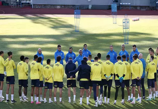 Foto - Ünlü takımın Ocak'ta göreceği futbolcuyu açıkladı! Fred'in yanına geliyor, İsmail Kartal aradığı yıldızı buldu