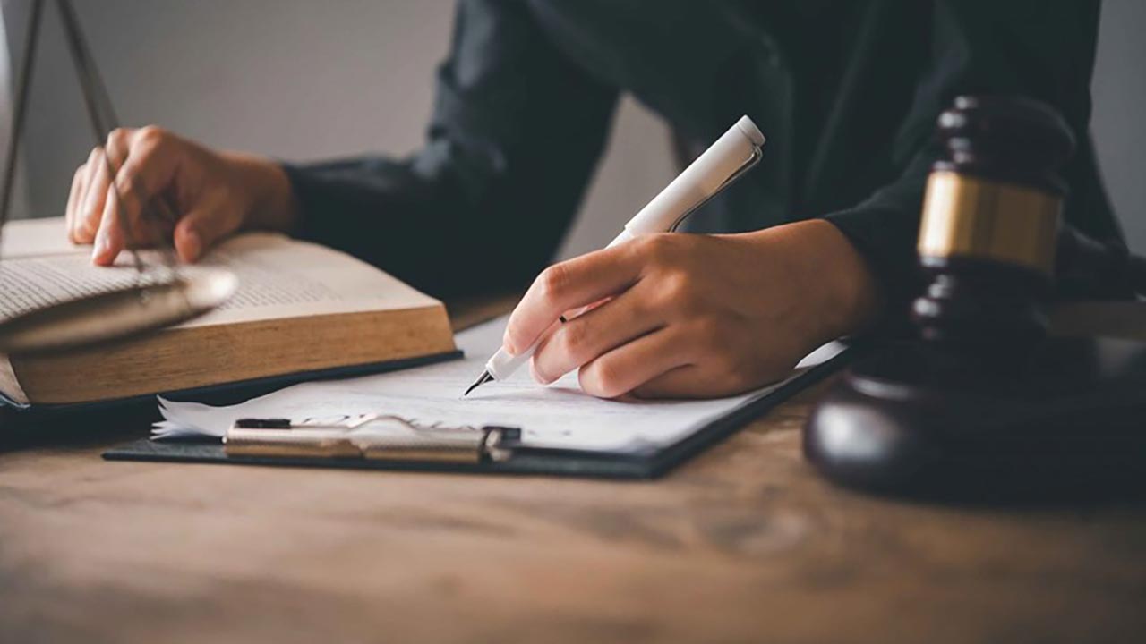 Foto - Ünlü tavuk zincirinde iflas şoku! Dev holding çöktü, şubeler mahkemelik oldu