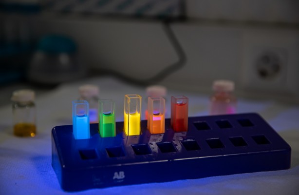 Foto - Ünlü üniversiteden dijital ekranlar için inanılmaz buluş az önce geldi: Müthiş bir gelişme...