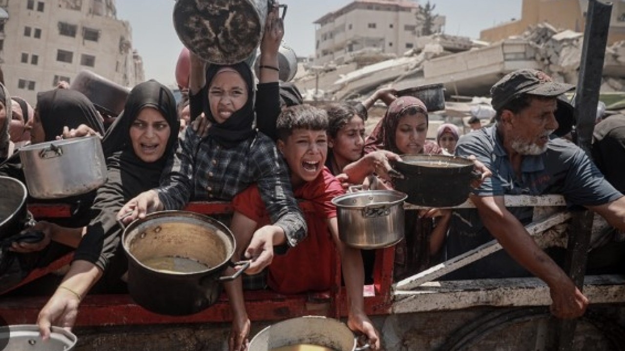 Foto - İsrailli yazardan itiraf: Gazze'de yaşananlar soykırımdır!