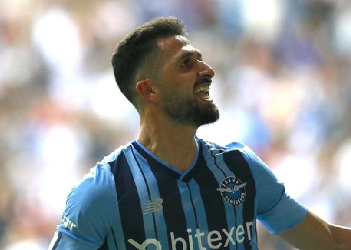 Ünlü yıldız adayı için karar verildi: Düğmeye bastı ve kriterlerine uyan ismi geri getiriyor!