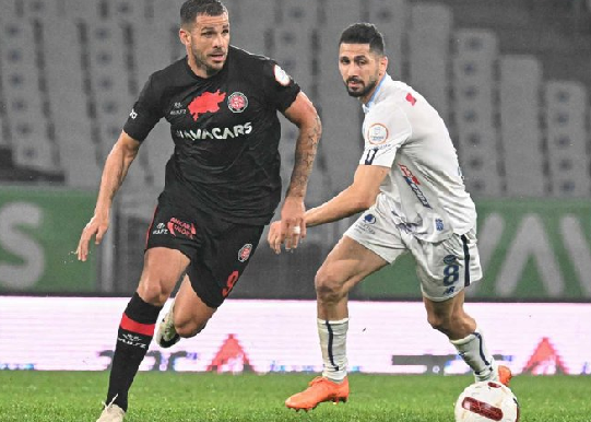 Foto - Ünlü yıldız adayı için karar verildi: Düğmeye bastı ve kriterlerine uyan ismi geri getiriyor!