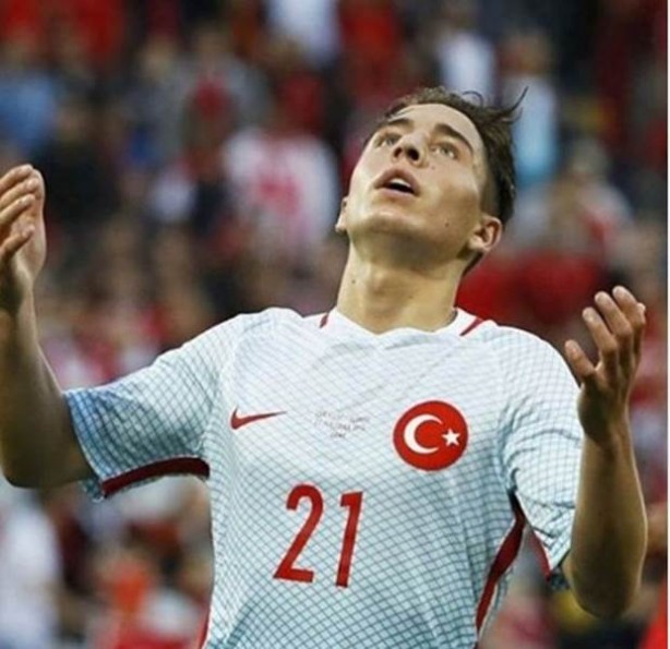 Foto - Ünlülerden milli maç yorumları