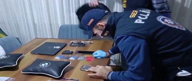 Foto - Unutmayın kelin ilacı olsa kendi başına sürer! Yeni 1 ver 5 al vurgunu