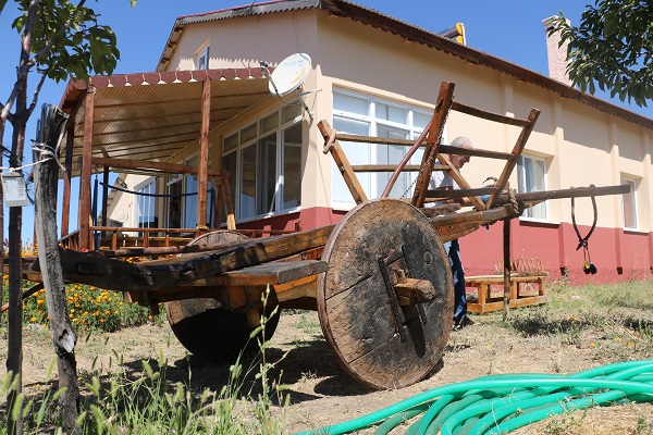 Foto - Unutulmaya yüz tutan aracı dekor yaptı