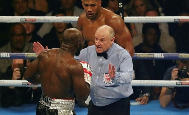 Foto - Unvan maçında hakem skandalı