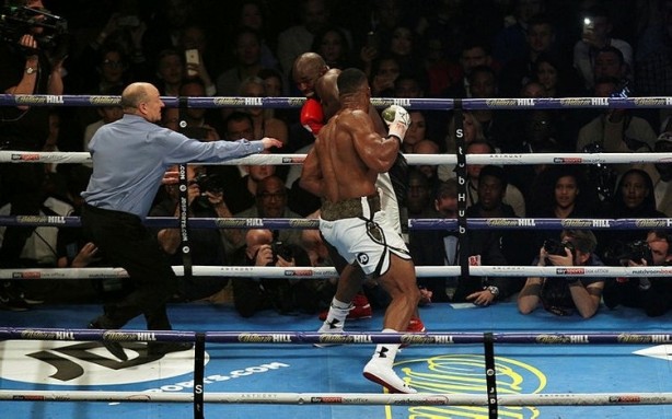 Foto - Unvan maçında hakem skandalı