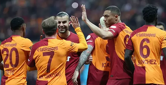 Foto - Süper Lig'de şampiyonluk düğümü! Gözler Galatasaray ve Fenerbahçe maçında: İşte o ihtimaller!
