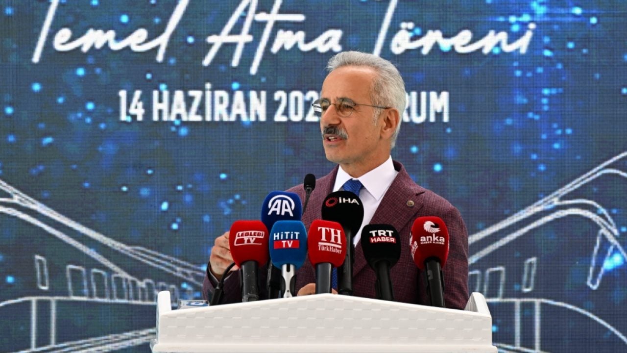 Foto - Uraloğlu: Ankara-Samsun arası 2,5 saate düşecek! Hızlı tren Karadeniz ile Akdeniz’i buluşturacak