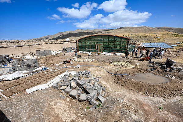 Foto - Urartu kalelerinde çalışmalar sürüyor! 2 bin 700 yıllık tarihi yolculuk