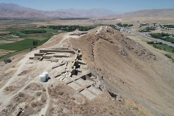 Foto - Urartu kalelerinde çalışmalar sürüyor! 2 bin 700 yıllık tarihi yolculuk