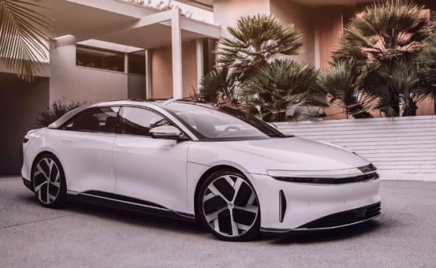 Foto - Üretilmiş en verimli elektrikli otomobil! Devlere fark attı