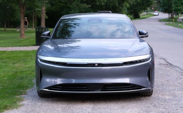 Foto - Üretilmiş en verimli elektrikli otomobil! Devlere fark attı