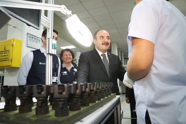 Foto - Üretimin tamamı ihracata gidiyor! Bakan Mustafa Varank bizzat inceledi