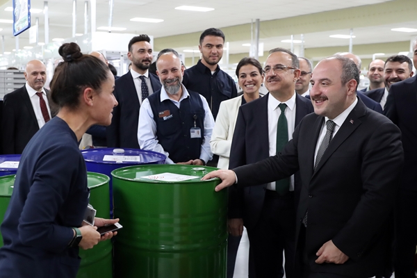 Foto - Üretimin tamamı ihracata gidiyor! Bakan Mustafa Varank bizzat inceledi