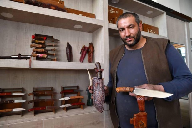 Ürettiği bıçakları ABD ve Katar'a satıyor