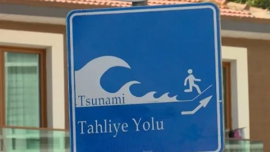 Foto - Ürküten tabela! İstanbul'a o ilçelere koyuldu