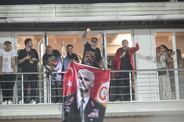 Foto - Uruguay’a sessiz sedasız gitti ama! Yeni açıklamaları herkesi endişelendirdi! Neler oluyor kaptan böyle…