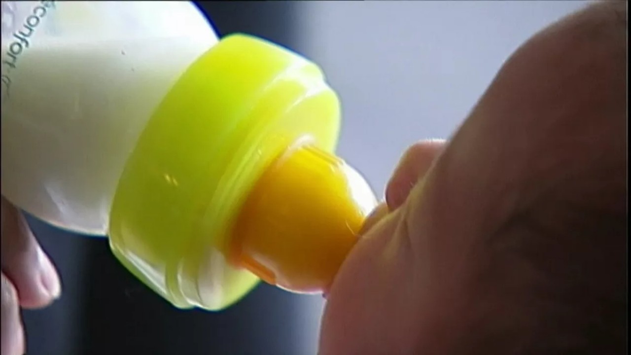 Foto - Ürünler apar topar kaldırılıyor! Fransa’daki bebek mamalarında skandal