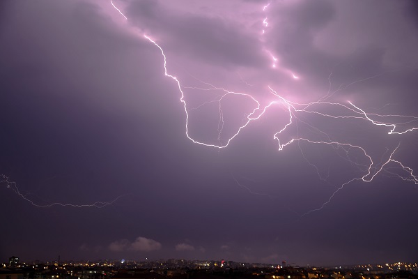 Foto - Uşak'ta şimşekler gökyüzünü aydınlattı