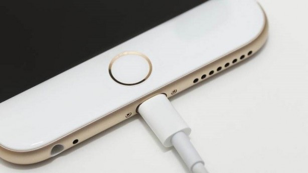 Foto - USB-C şarj girişli iPhone 860 bin TL'ye alıcı buldu