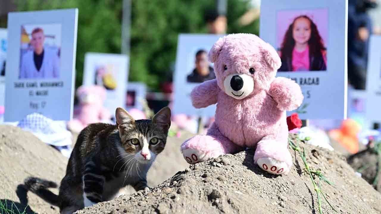 Üsküdar’da Gazze çığlığı: ‘Toprağın Altındaki Çocuklar’