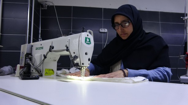 Foto - Usta öğretici kadınlar, depremzedeler için canla başla için çalışıyor