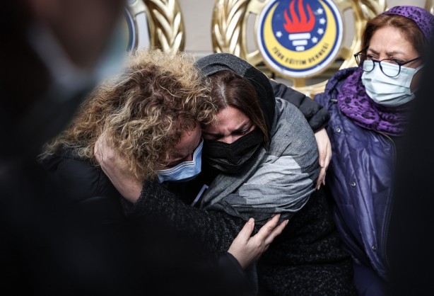 Foto - Usta oyuncu Rasim Öztekin son yolculuğuna uğurlandı