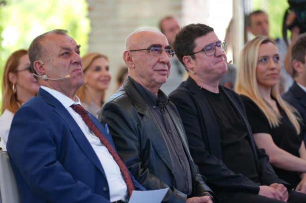 Foto - Usta oyuncu Şener Şen, tekrar kamera karşısında!
