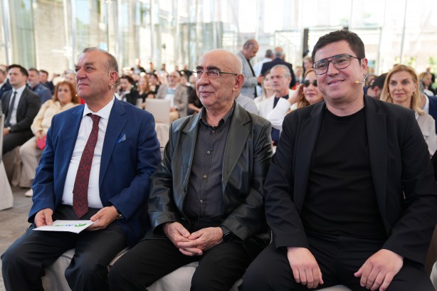 Foto - Usta oyuncu Şener Şen, tekrar kamera karşısında!