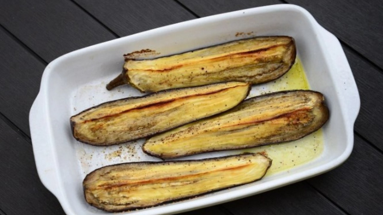 Foto - Usta şefler sır gibi saklıyor! Patlıcanın acı tadını almanın sırrı açıklandı