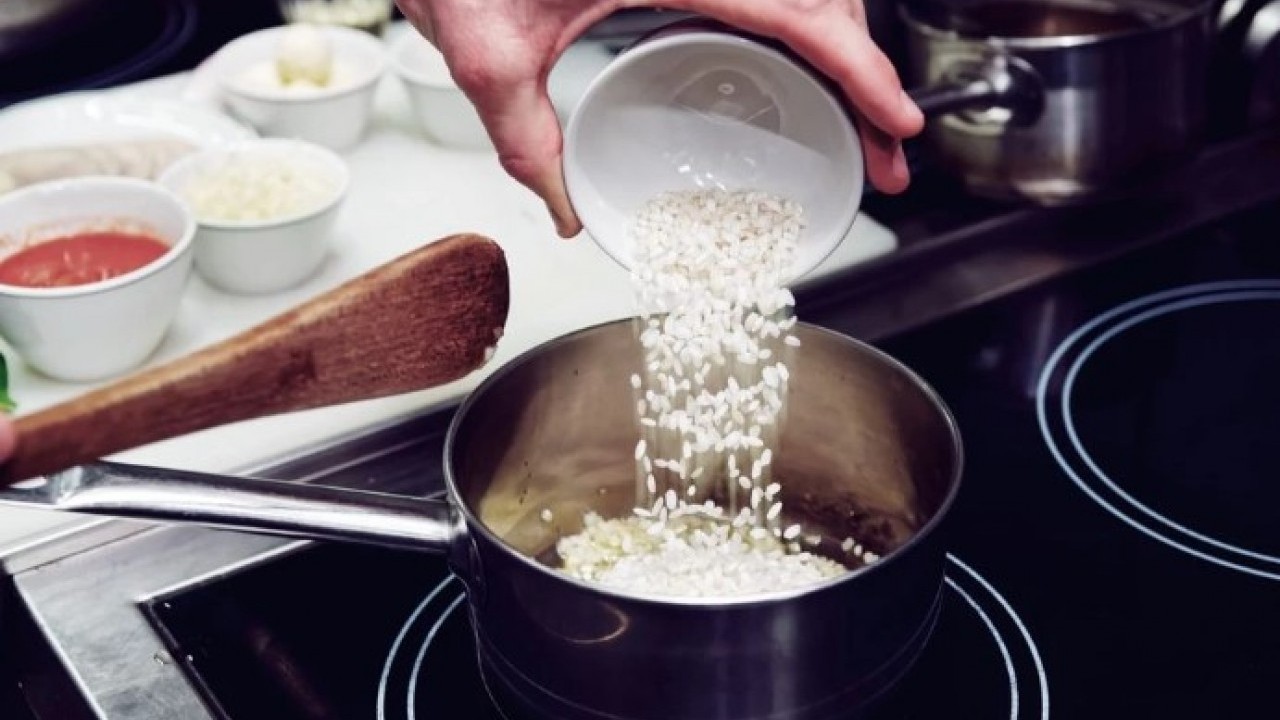 Foto - Usta şefler sırrı açıkladı! İşte parmak ısırtan biber dolmasının tarifi