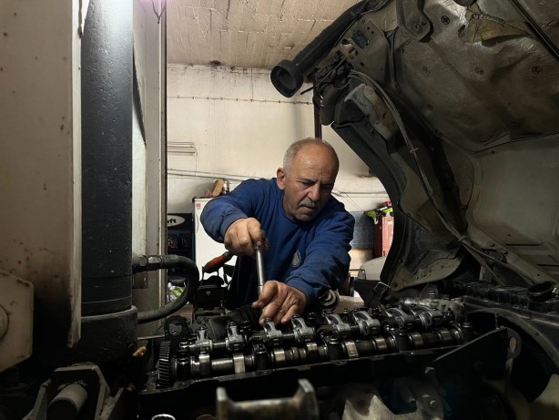 Ustalardan uyarı var! Eğer aracınız sele kapılırsa…