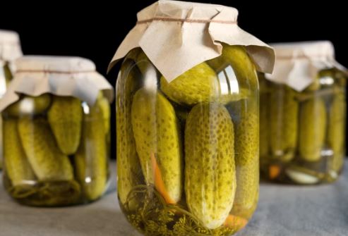 Foto - Üstü beyazlayan turşu yenir mi, sağlığa zararlı mı?