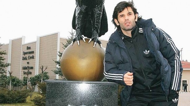 Foto - 'Üstümü başımı yırtar giderim'