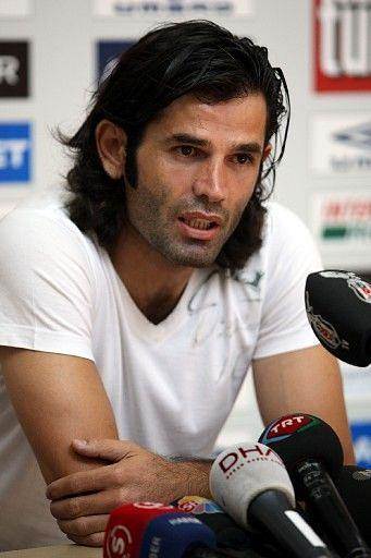 Foto - 'Üstümü başımı yırtar giderim'