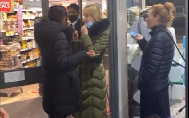 Foto - Utanç verici! Dünya bu görüntülerle çalkalandı