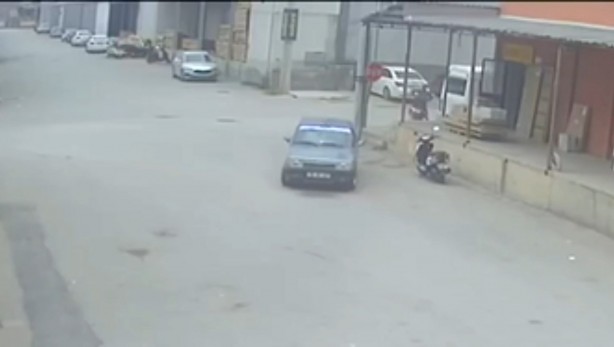 Foto - Utanmaz rezil! Kameraya yakalandı