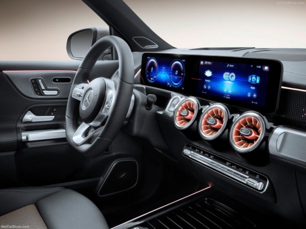 Foto - Uyanık Alman'dan elektrikli araç hamlesi! EQB'yi tanıttılar